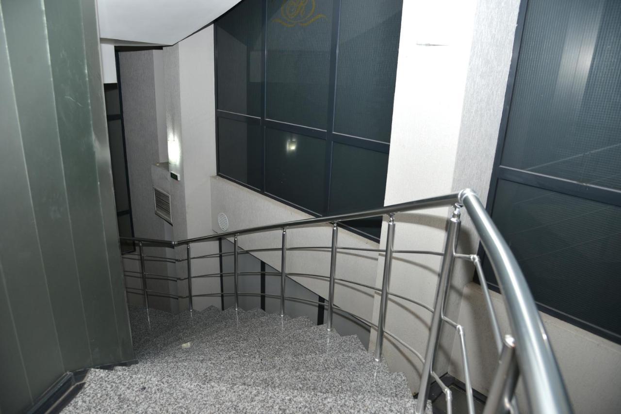Hotel Ricas Sliven Exterior photo